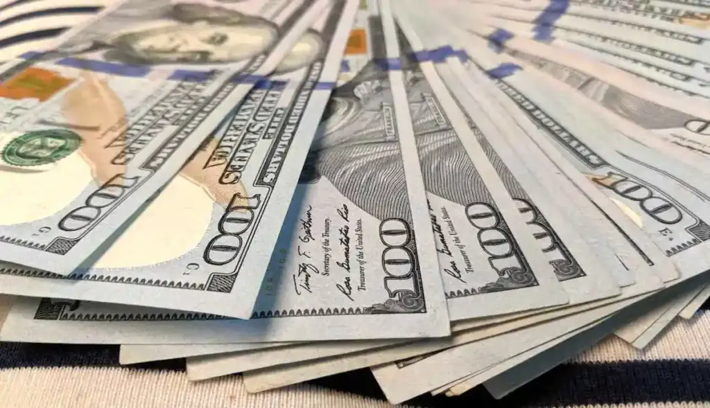 قیمتدلار 1 1024x589 1