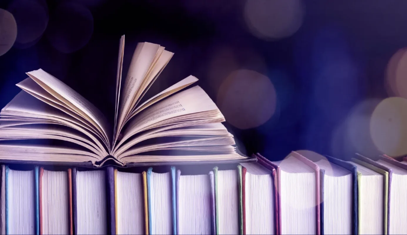 معرفی کتاب پایگاه خبری رج